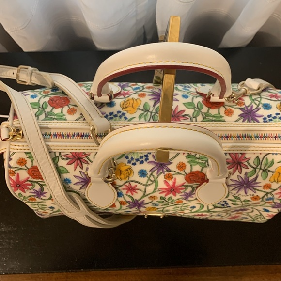 Dooney & Bourke  🌈 Rainbow zip ,Floral Satchel with crossbody strap EUC - Picture 3 of 15